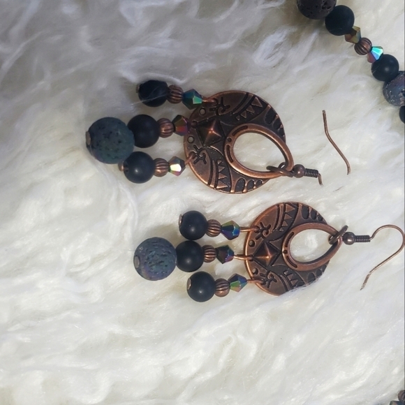 Vintage boho brass necklace and earrings set - Picture 4 of 10
